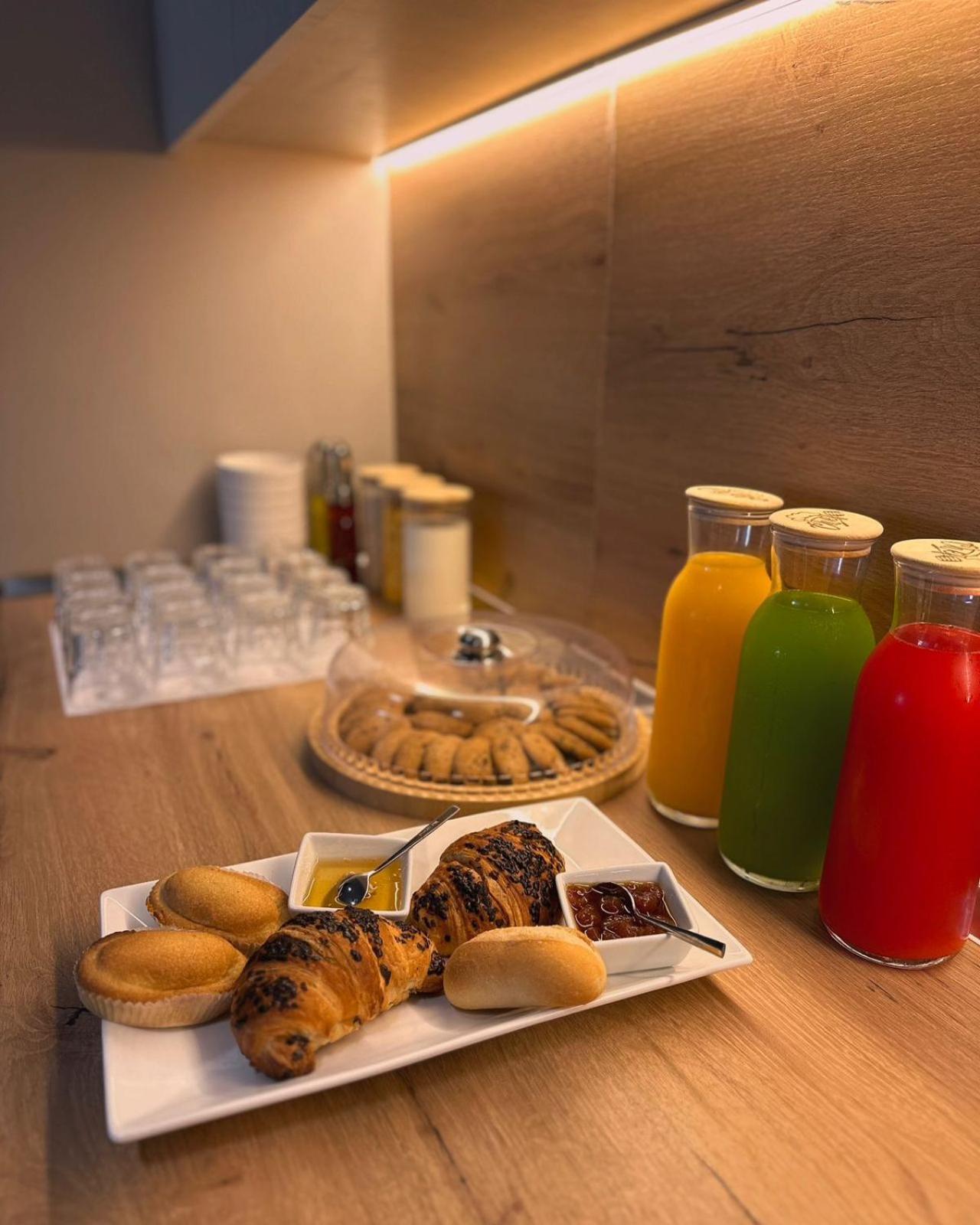 The Roots Boutique Hotel Shkoder Ngoại thất bức ảnh