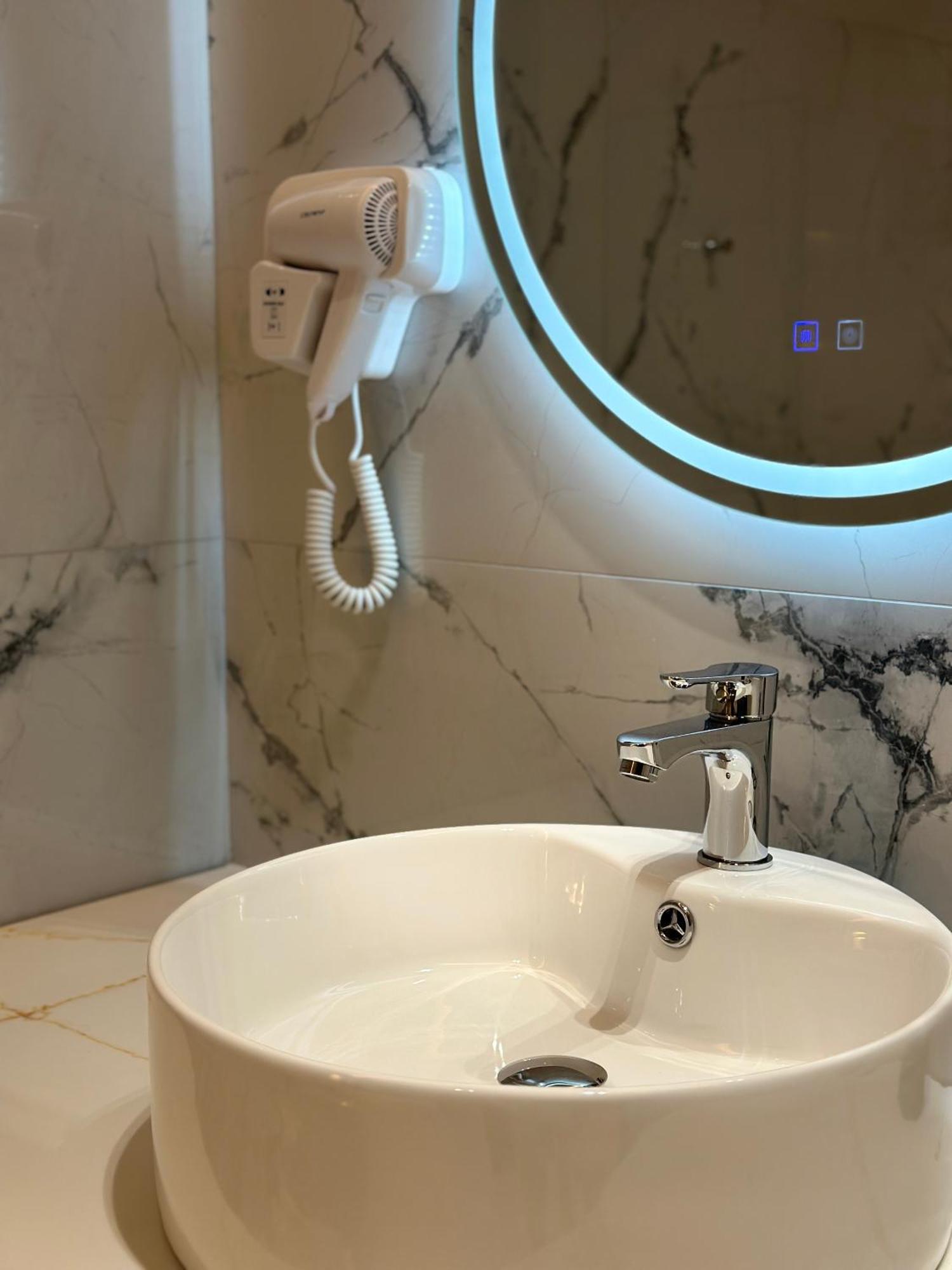 The Roots Boutique Hotel Shkoder Ngoại thất bức ảnh